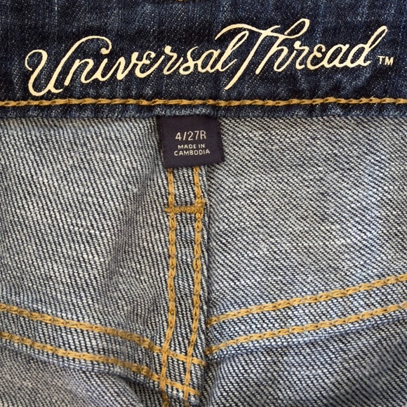 Universal Thread Blue Jean Shorts Raw Hem - Picture 3 of 5